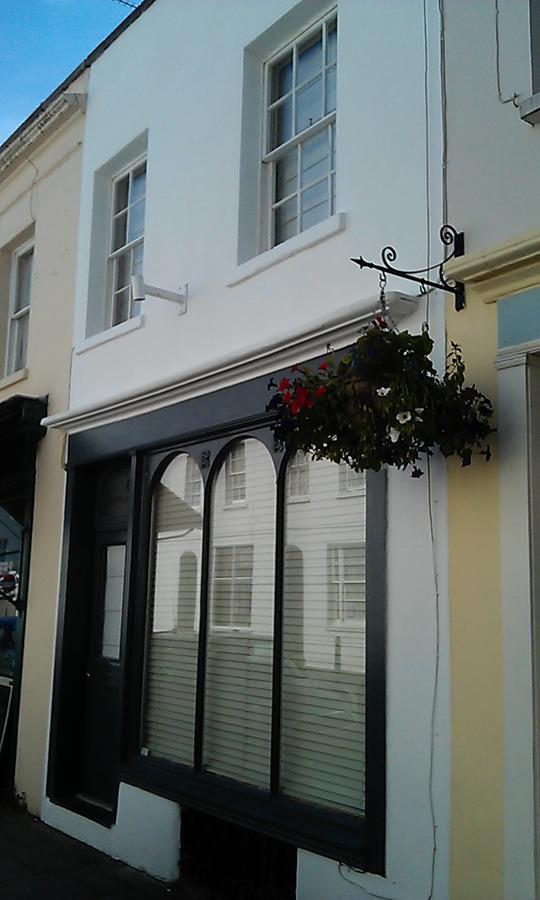 6 Suffolk Parade Hotel เชลเทนแฮม ภายนอก รูปภาพ